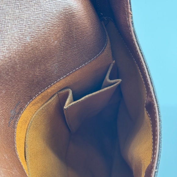 Louis Vuitton Monogram Crossbody Messenger Bag - Picture 14 of 16